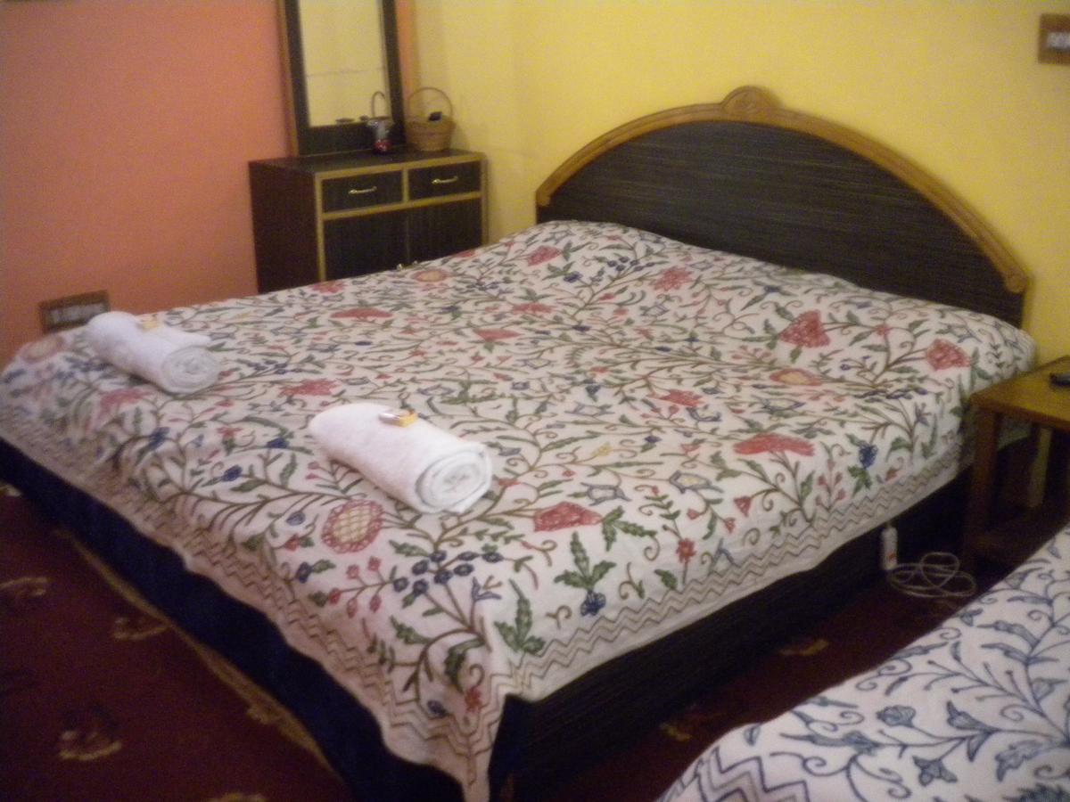 Blooming Dale Hotel Srīnagar 외부 사진