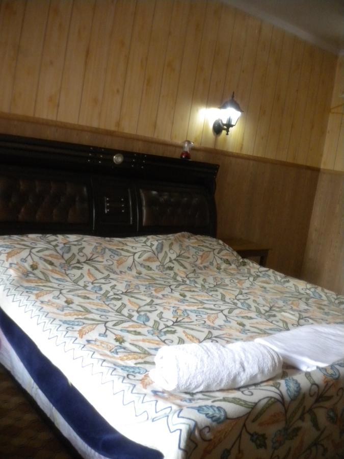 Blooming Dale Hotel Srīnagar 외부 사진